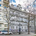 Apartamento Celakovsky-2 By Interhome
